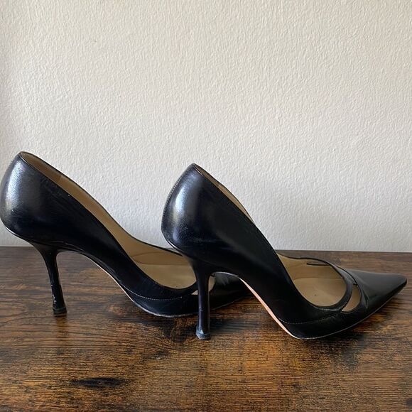Jimmy Choo Black Leather
Cut-Out Pointed Toe Pumps Size 38 - Picture 7 of 13